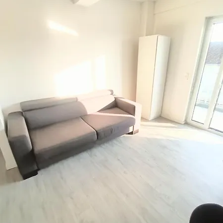 Apartment Mit Balkon Gross-Gerau