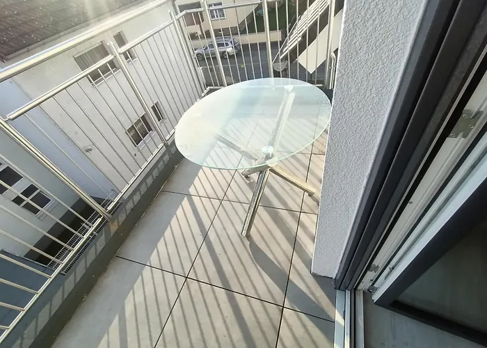 Mit Balkon Gross-Gerau